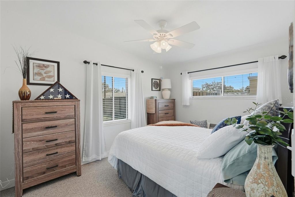 Image 14 of property listing at 6535 10TH STREET N, St Petersburg, FL 33702