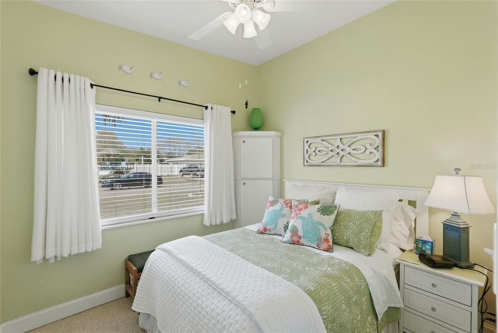 Image 18 of property listing at 6535 10TH STREET N, St Petersburg, FL 33702