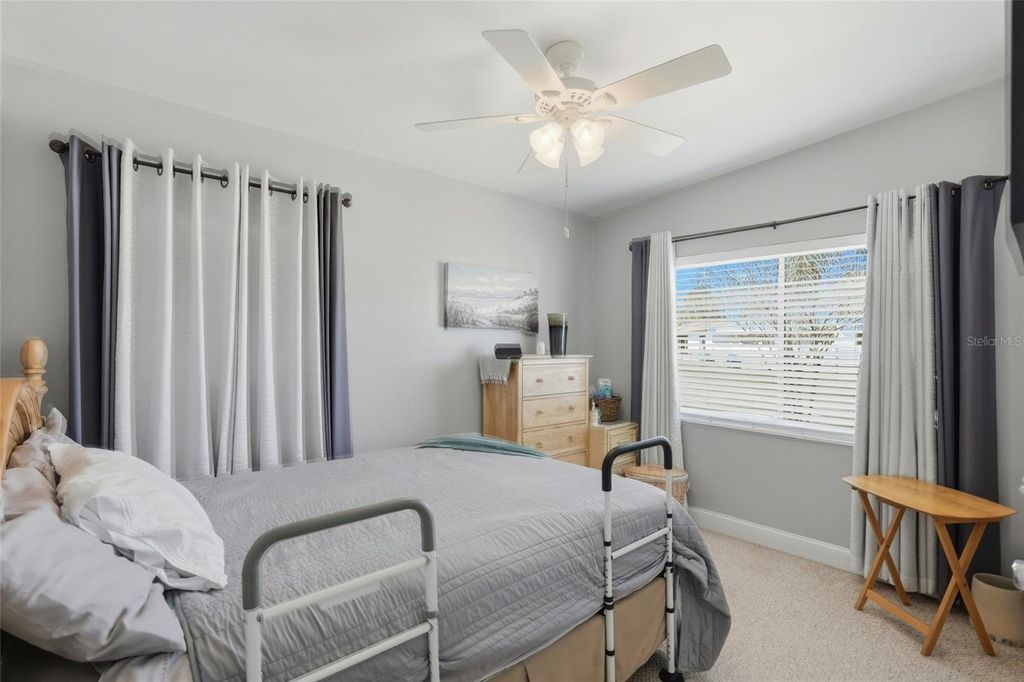 Image 19 of property listing at 6535 10TH STREET N, St Petersburg, FL 33702