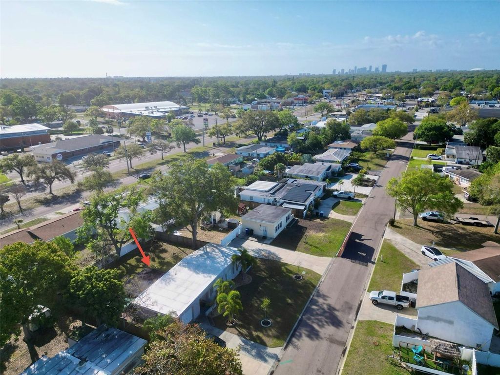 Image 28 of property listing at 6535 10TH STREET N, St Petersburg, FL 33702