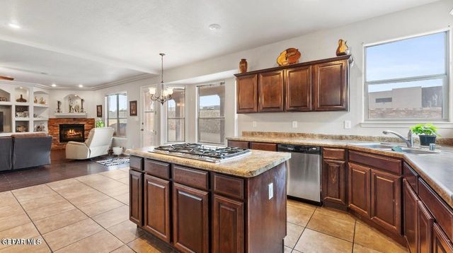 12000 STANSBURY Drive, El Paso, TX 79928