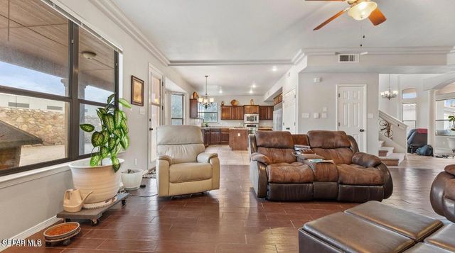 12000 STANSBURY Drive, El Paso, TX 79928