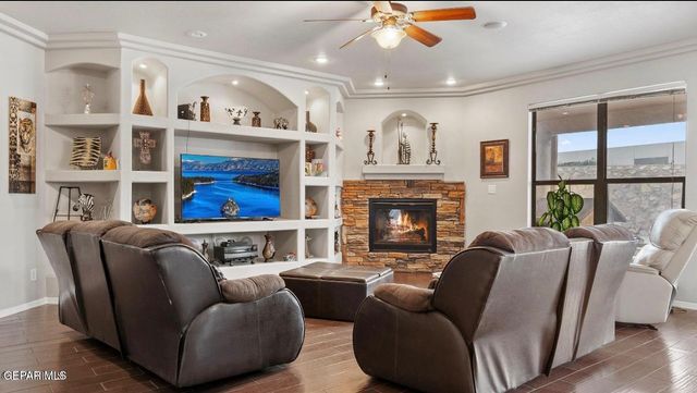 12000 STANSBURY Drive, El Paso, TX 79928