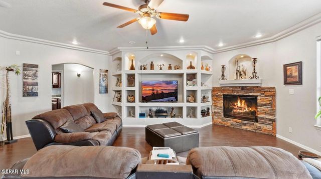 12000 STANSBURY Drive, El Paso, TX 79928