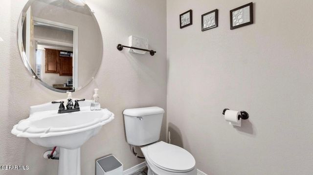 12000 STANSBURY Drive, El Paso, TX 79928