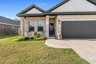 316 Carlos Leal Drive, Dayton, TX 77535