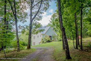 29 Old Wagon Road, Ghent, NY 12075
