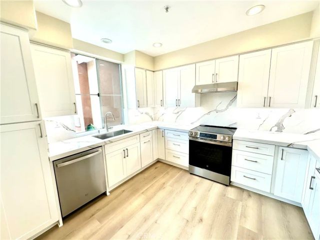 505 Marinella Aisle, Irvine, CA 92606