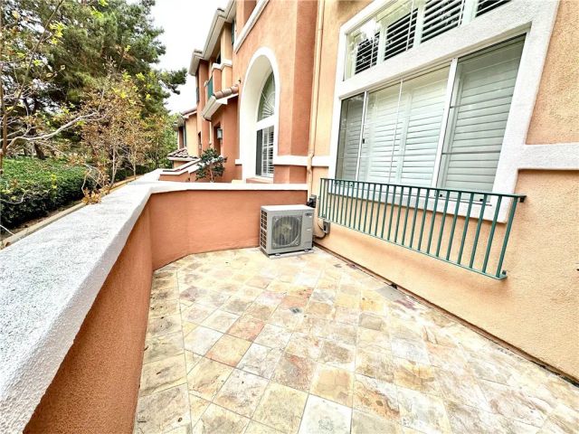 505 Marinella Aisle, Irvine, CA 92606