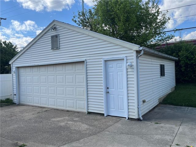 4957 Chesham Drive, Dayton, OH 45424