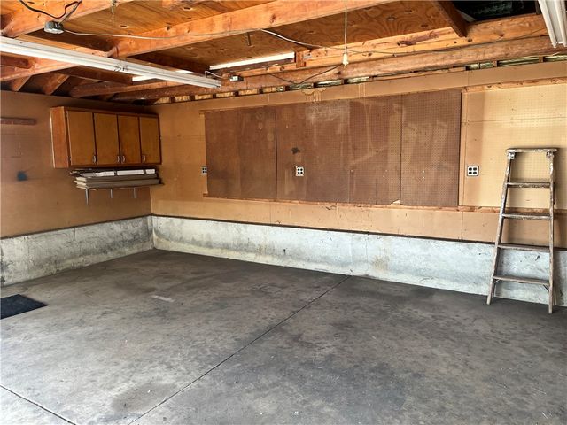 4957 Chesham Drive, Dayton, OH 45424