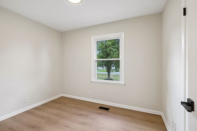 224 Cedar Dr, Franklin, TN 37064