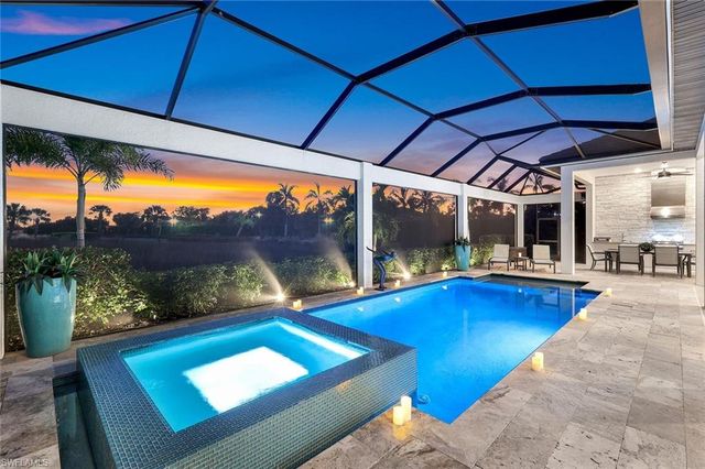 3126 Heather Glen CT, Naples, FL 34114