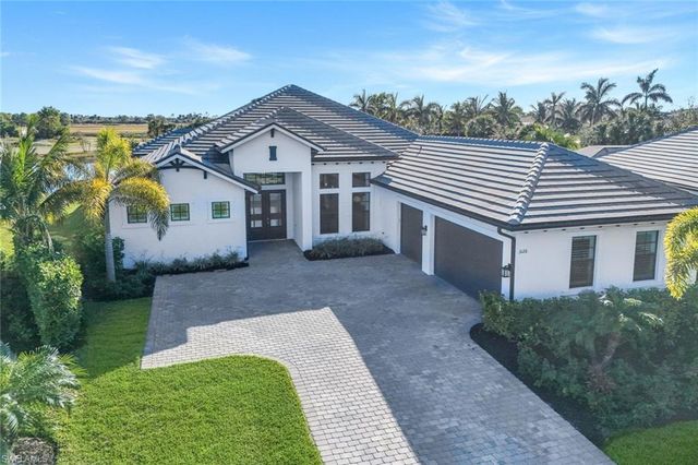 3126 Heather Glen CT, Naples, FL 34114