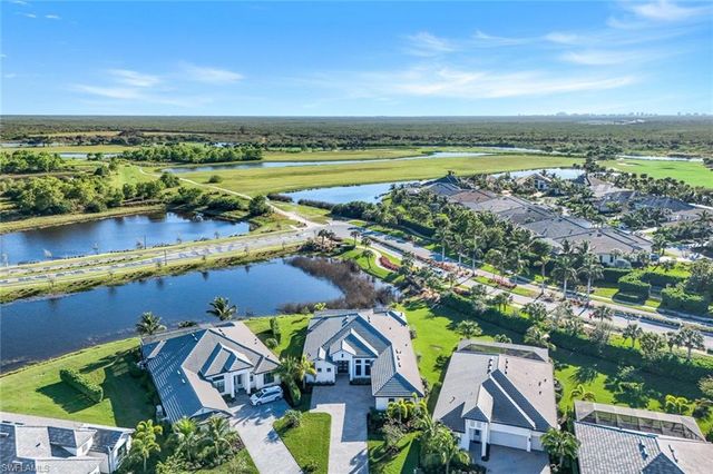 3126 Heather Glen CT, Naples, FL 34114