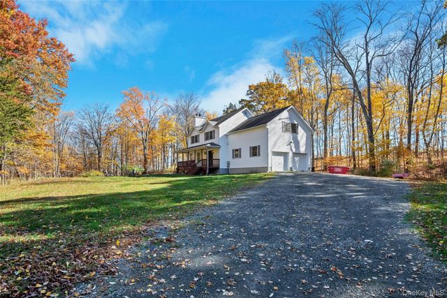 64 Blaha Lane, Bloomingburg, NY 12721
