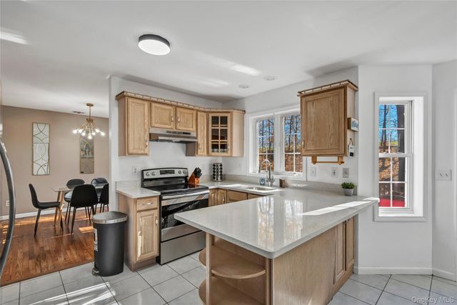64 Blaha Lane, Bloomingburg, NY 12721