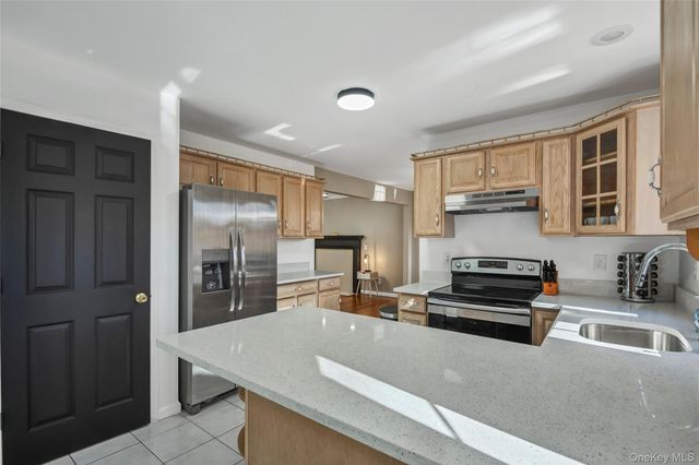 64 Blaha Lane, Bloomingburg, NY 12721