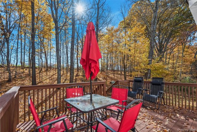 64 Blaha Lane, Bloomingburg, NY 12721