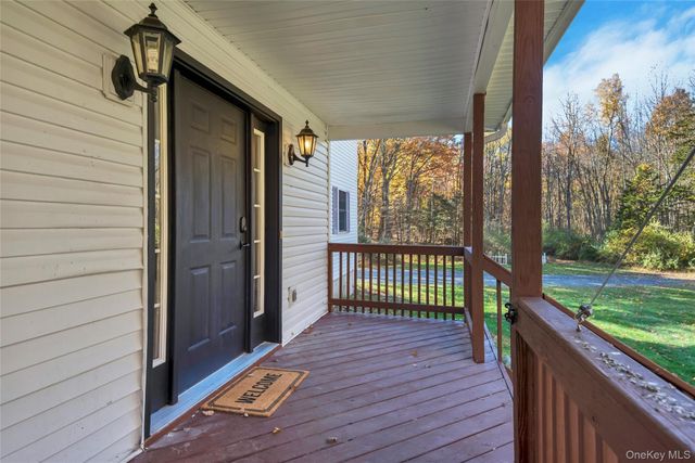 64 Blaha Lane, Bloomingburg, NY 12721
