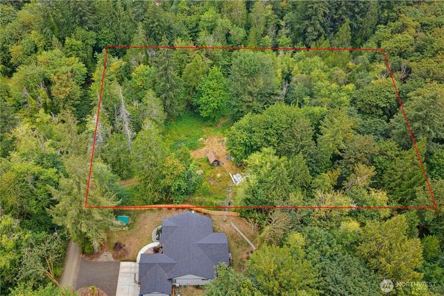 915 174th Avenue NW, Lakebay, WA 98349