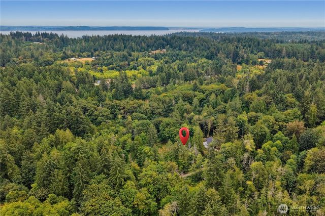 915 174th Avenue NW, Lakebay, WA 98349