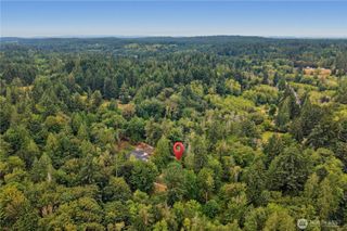 915 174th Avenue NW, Lakebay, WA 98349