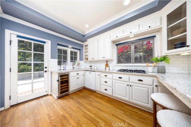 355 Malcolm Drive, Pasadena, CA 91105