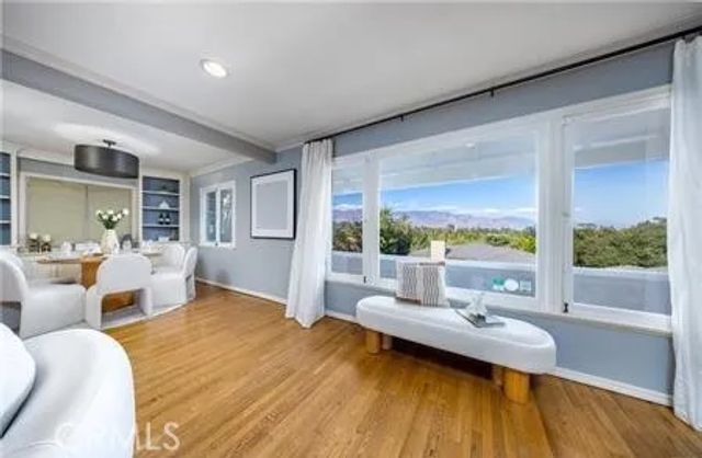 355 Malcolm Drive, Pasadena, CA 91105