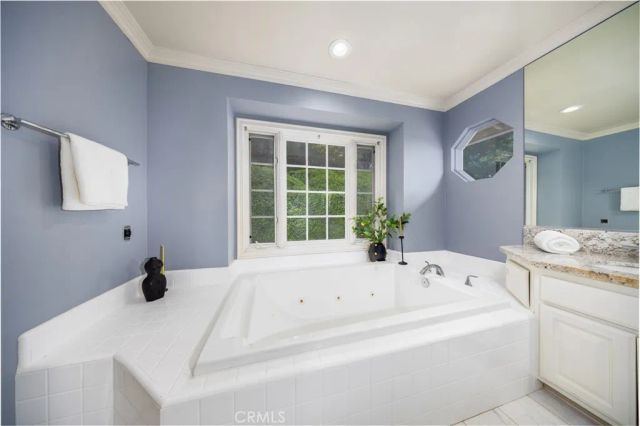 355 Malcolm Drive, Pasadena, CA 91105