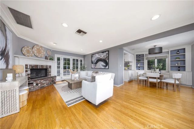 355 Malcolm Drive, Pasadena, CA 91105