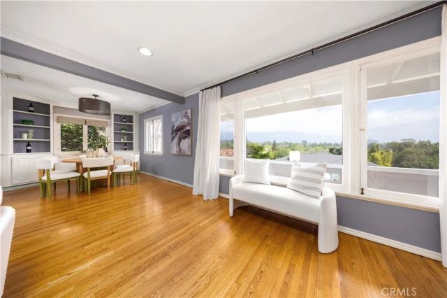 355 Malcolm Drive, Pasadena, CA 91105