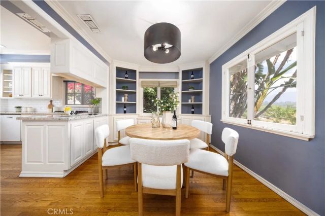 355 Malcolm Drive, Pasadena, CA 91105