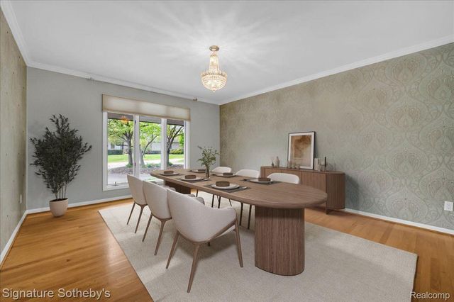 45 Maywood Avenue, Bloomfield Hills, MI 48304