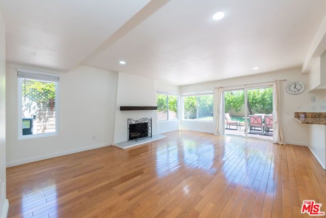 8324 Beckford Avenue, Los Angeles, CA 91324