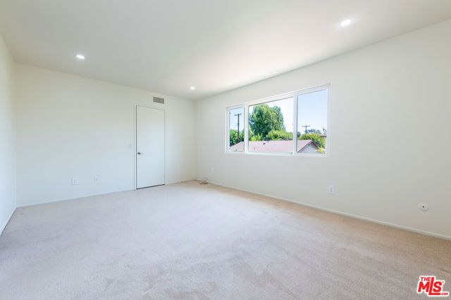 8324 Beckford Avenue, Los Angeles, CA 91324