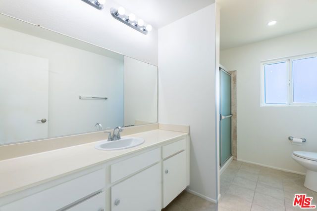 8324 Beckford Avenue, Los Angeles, CA 91324