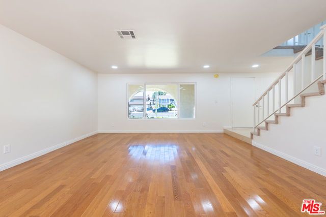 8324 Beckford Avenue, Los Angeles, CA 91324