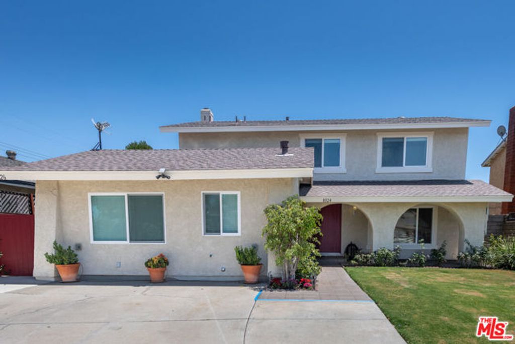 8324 Beckford Avenue, Los Angeles, CA 91324