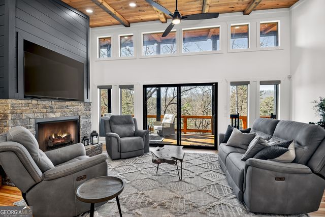 238 Hooch Holler Lane, Morganton, GA 30560