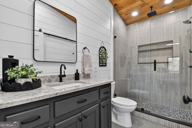 238 Hooch Holler Lane, Morganton, GA 30560