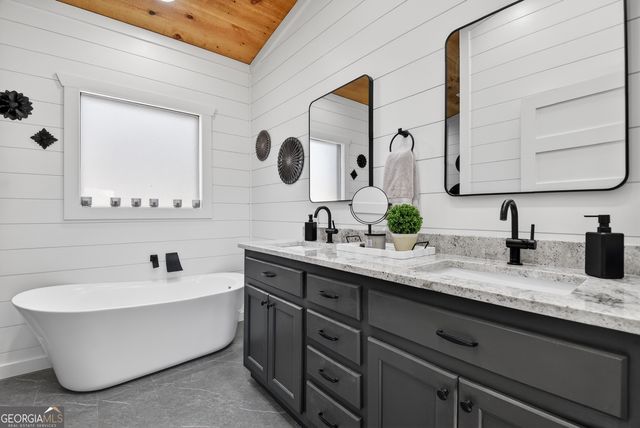 238 Hooch Holler Lane, Morganton, GA 30560