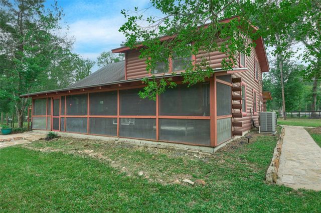 18233 Country Place Drive, Conroe, TX 77302