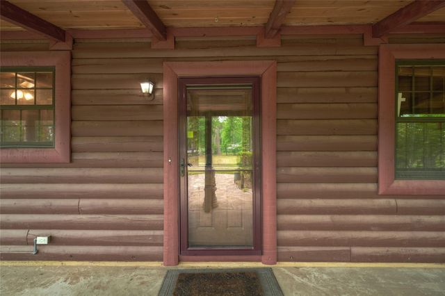 18233 Country Place Drive, Conroe, TX 77302