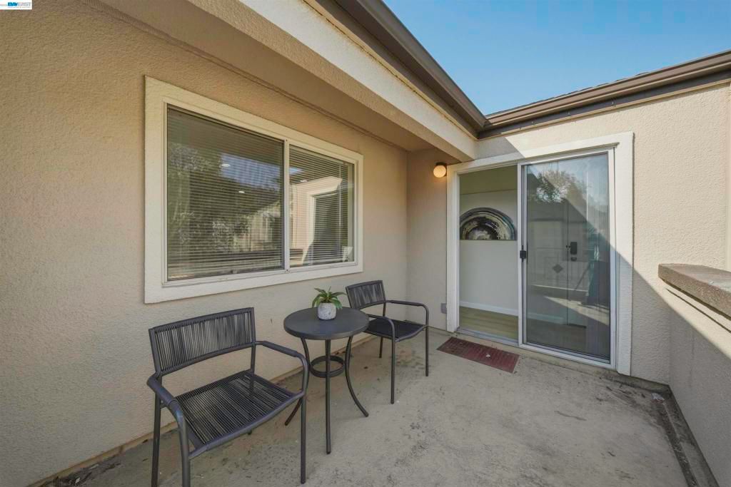Image 24 of property listing at 690 Applause Pl, San Jose, CA 95134