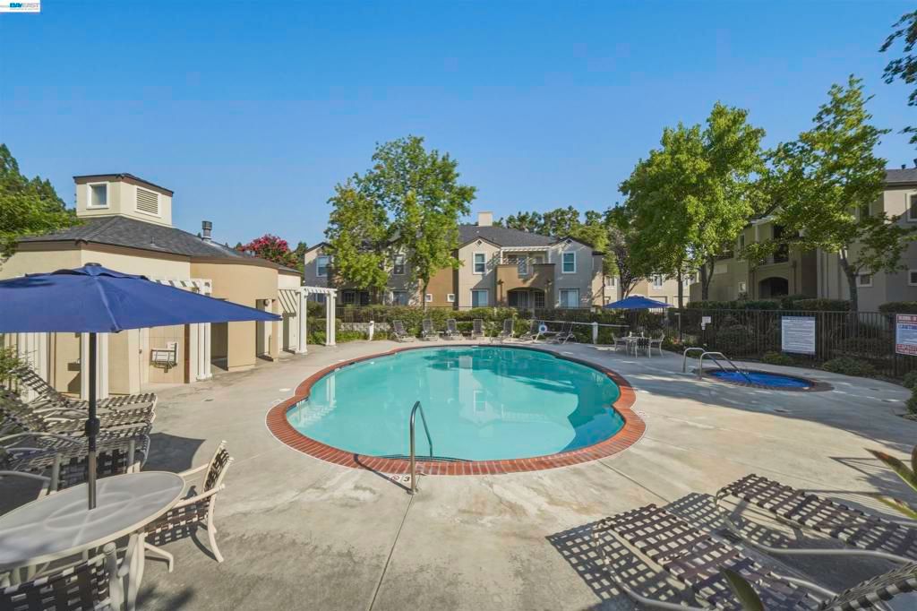 Image 25 of property listing at 690 Applause Pl, San Jose, CA 95134