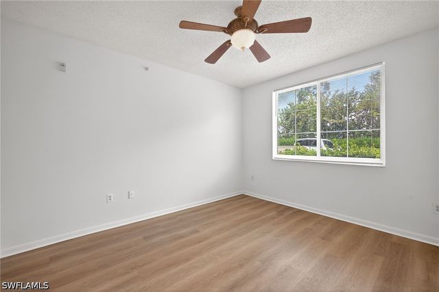 1200 Reserve WAY 105, Naples, FL 34105