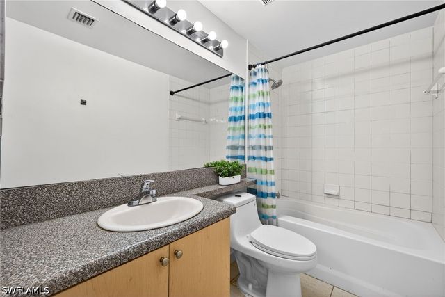 1200 Reserve WAY 105, Naples, FL 34105