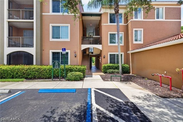 1200 Reserve WAY 105, Naples, FL 34105