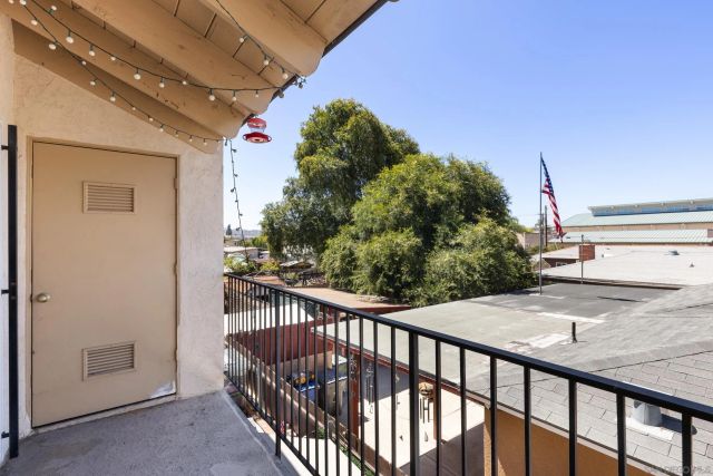 300 Roanoke Rd 13, El Cajon, CA 92020